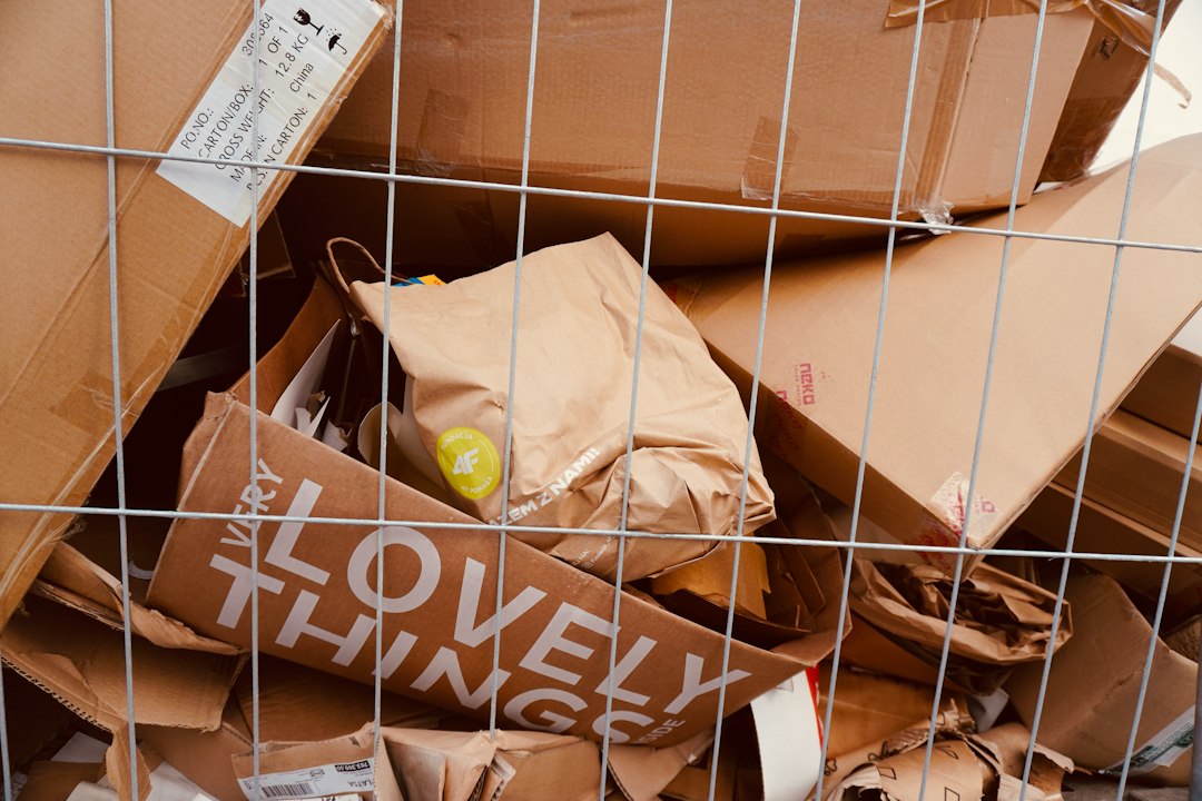 Produktesicherheit im Schweizer Onlinehandel mit Verpackung und Versand