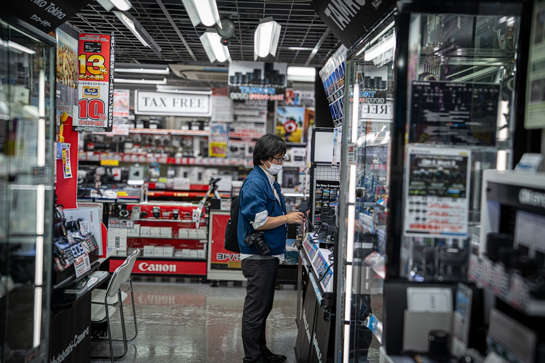 Heimelektronik und Online-Shopping im Schweizer E-Commerce